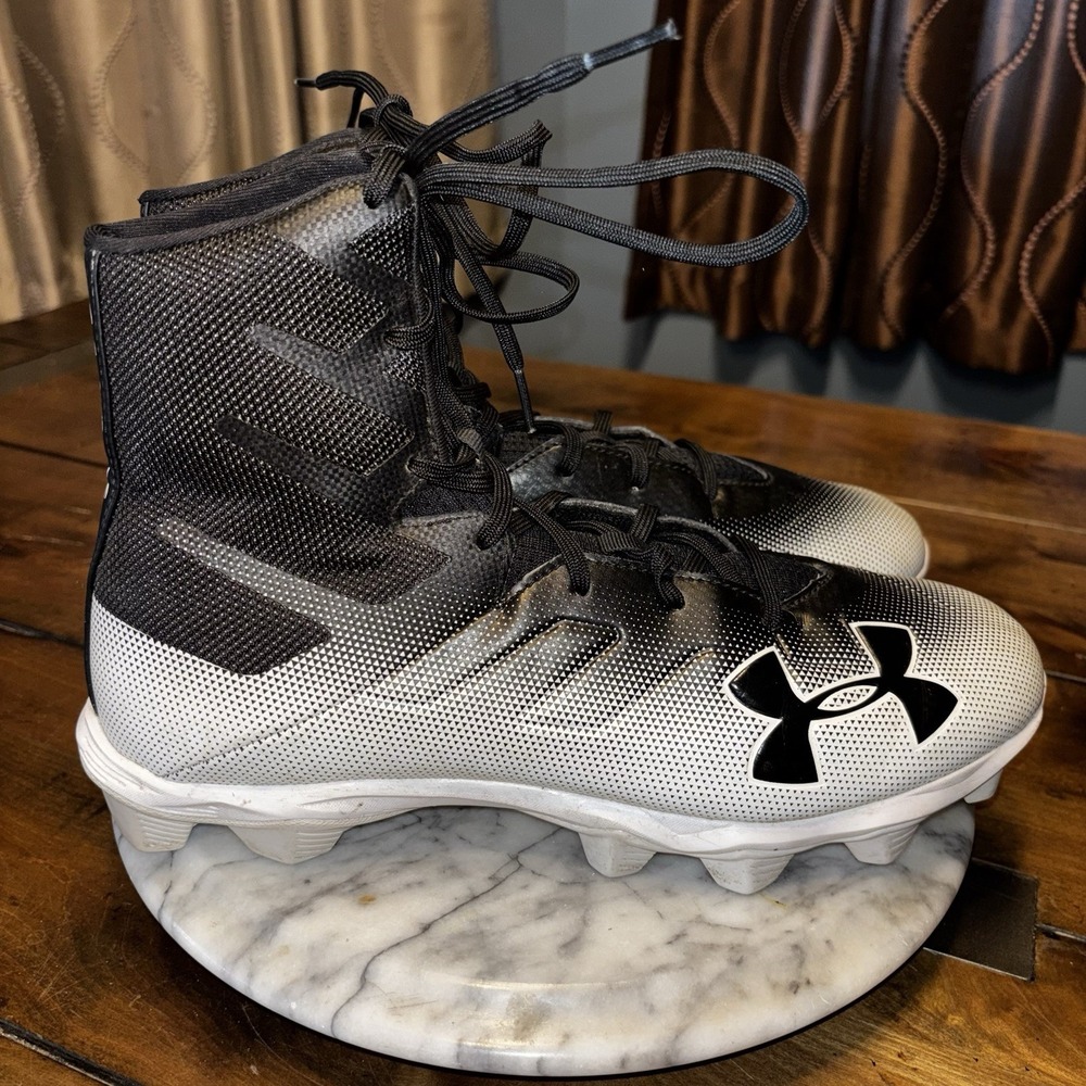 Under Armour Highlight Football Cleats Men Sz 10.5 Black UA 3000177-002 Athletic